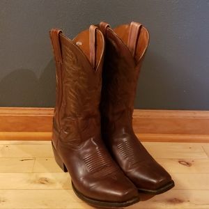 Dam post cowboy boots